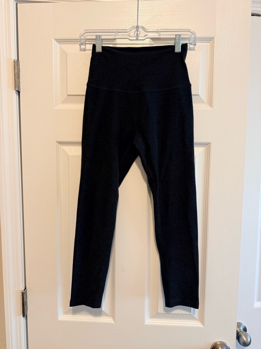 Beyond Yoga dark gray Leggings - cropped length